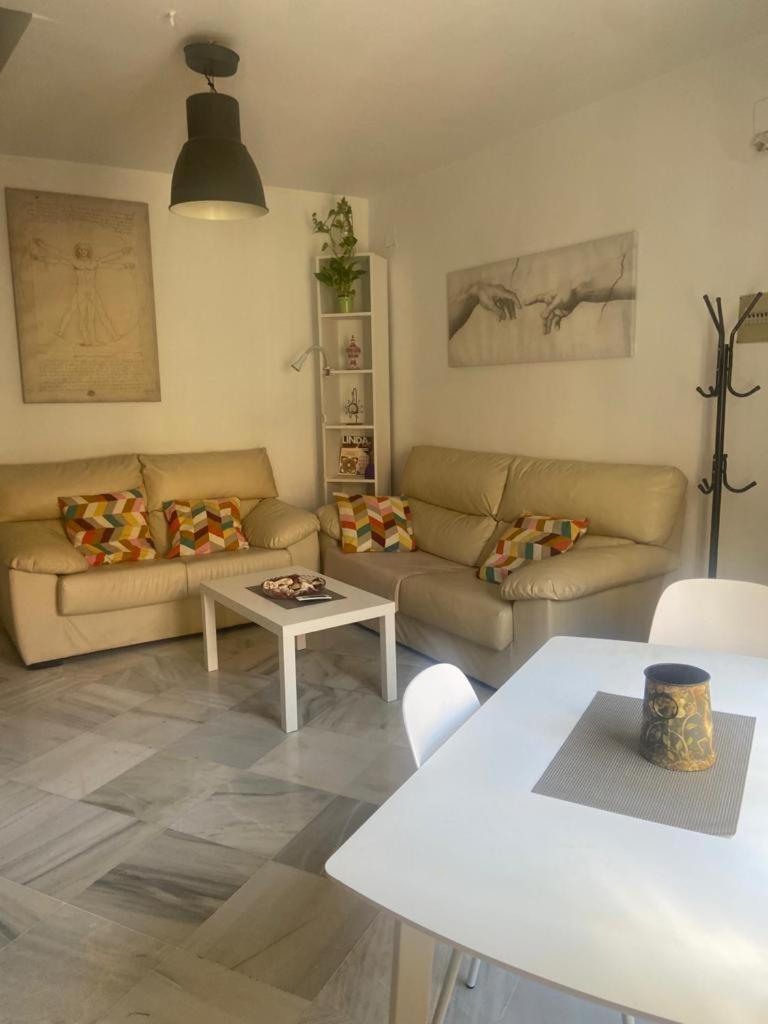 Ferienwohnung Duplex With Terrace Santa Rufina Sevilla Exterior foto
