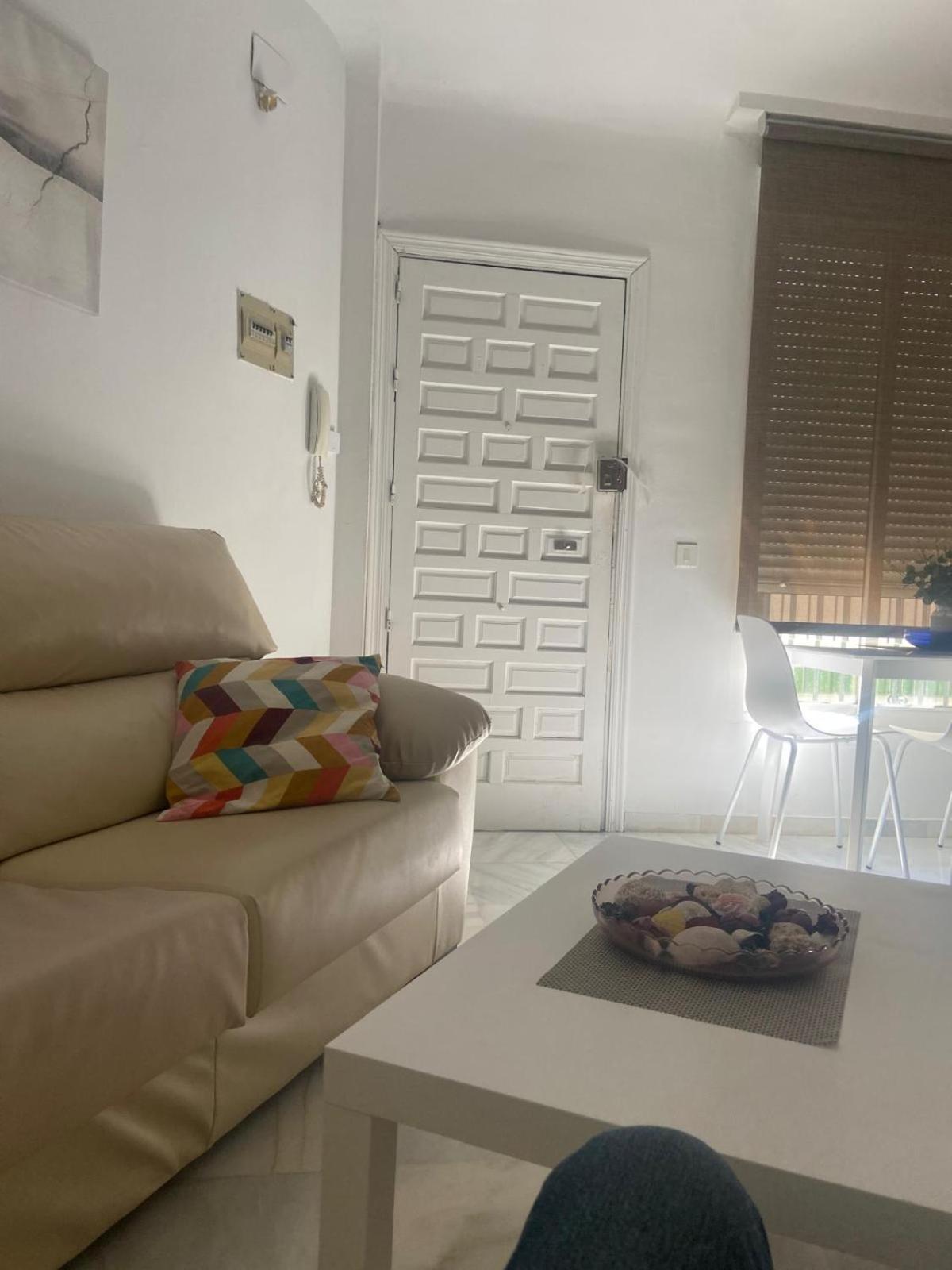 Ferienwohnung Duplex With Terrace Santa Rufina Sevilla Exterior foto