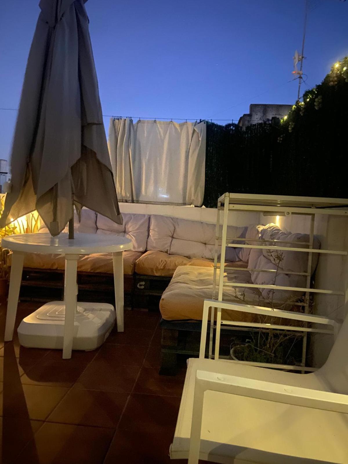 Ferienwohnung Duplex With Terrace Santa Rufina Sevilla Exterior foto