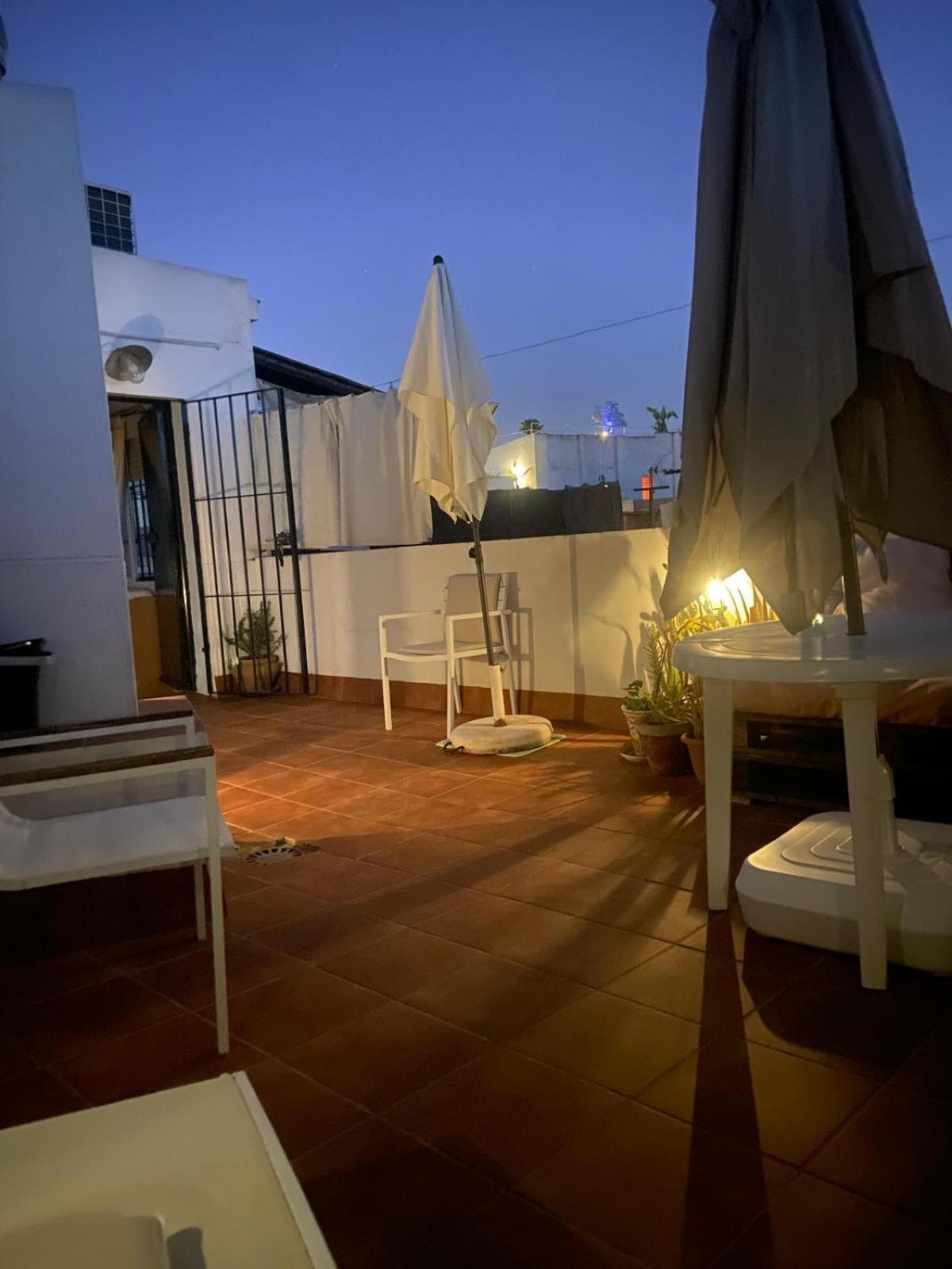Ferienwohnung Duplex With Terrace Santa Rufina Sevilla Exterior foto