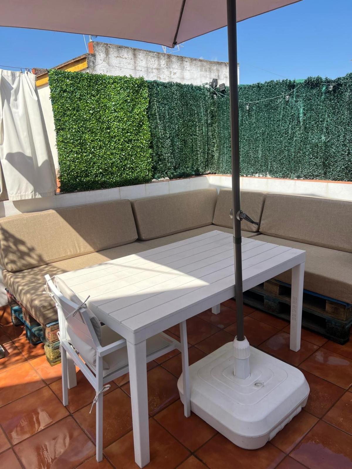 Ferienwohnung Duplex With Terrace Santa Rufina Sevilla Exterior foto